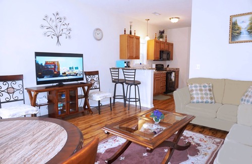 Myrtle Beach House | Beautiful Comfortable Townhome, One Block from Beach!