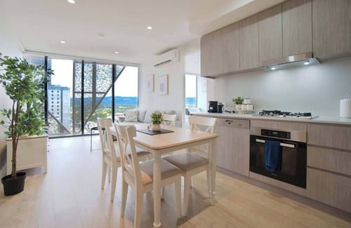 Adelaide Central Business District Apartment | Beautiful & Comfortable 2BR Apt in Rundle Mall