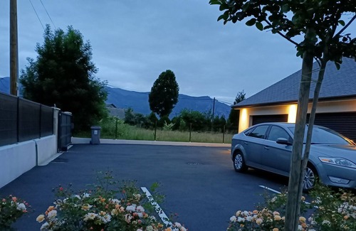 Adast Apartment | Beautiful, comfortable studio FREE BREAKFAST, near Argelès Gazost.
