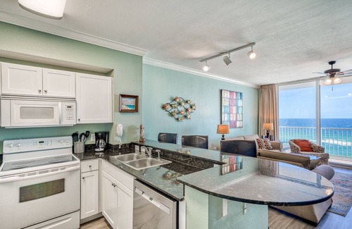 Panama City Beach Resort | Beautiful Condo! Last min Oct 29 - Nov 7th open!