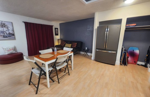 Sunny Isles Beach Condo | Beautiful condo walking distance to the beach, stores, restaurants