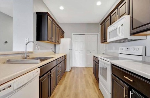 Champaign Apartment | Beautiful condo in Champaign! with pool and gym!