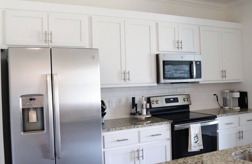 Oxford House | Beautiful Condo in Oxford!