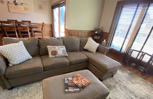 Crandon Condo | Beautiful Condo located on full recreational 2,038 acre Lake Metonga