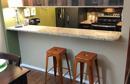 Table Rock Condo | Beautiful Condo on the 16th green! Dog friendly-with approval…Golf discounts!