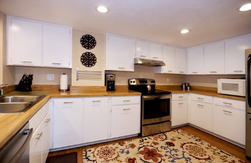 Ormond-by-the-Sea Condo | Beautiful Condo on the Beach with Amazing Views! Summer Dates Available!