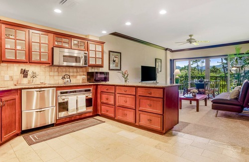 Wailua Condo | Beautiful condo with pool, slides, hot tub, beach access, gym & AC