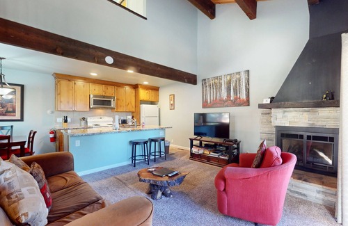 Kings Beach Condo | Beautiful Condo with Shared Pool & Tennis Courts, Close to Northstar