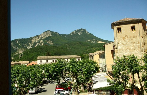 Castellane Apartment | BEAUTIFUL CONTEMPORARY T2 in CASTELLANE PORTE DES GORGES DU VERDON
