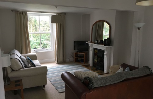 Paul Cottage | Beautiful cosy cottage, only mins walk from Mousehole harbour, 3 Large Bedrooms