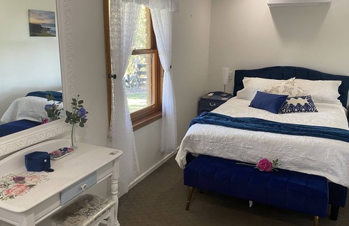 Kuitpo Cottage | Beautiful cottage with stunning views. Just minutes from Meadows!