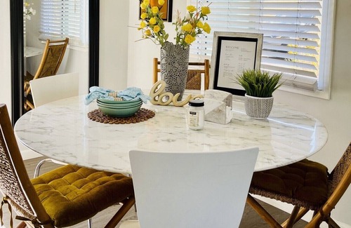 Harbor Cottage | Beautiful cottage-2 bedrooms in the heart of Carson with parking