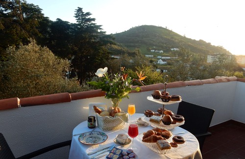 Mafra House | Beautiful Cottage house with mountain view in Malveira
