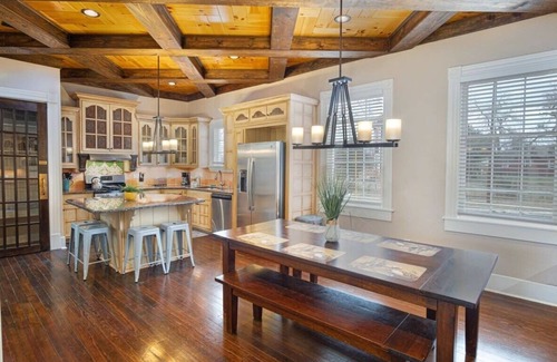 Near East Side House | Beautiful Craftmans 4BR/2.5BA Home Near Downtown