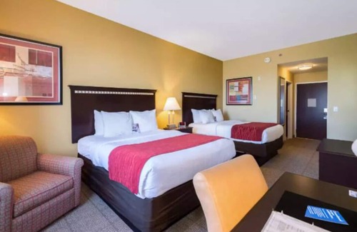 Davenport House | Beautiful Davenport-2 Queen Beds-Relax,Fun,Sun