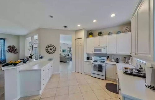 Naples House | Beautiful Detached Home in Fiddlers Creek on the Golf Course