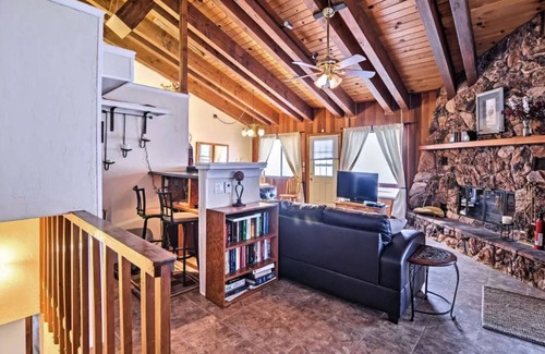 Tahoe Village Condo | Beautiful Duplex Close To Boulder Lift