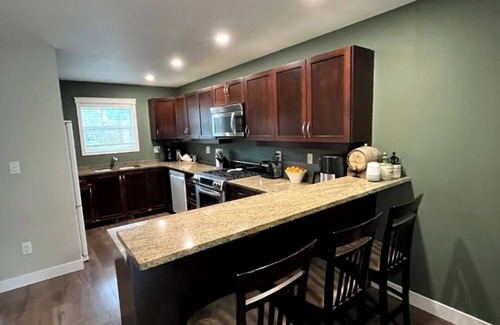Shawnigan Lake House | Beautiful family 2-bedroom home in Shawnigan Lake!