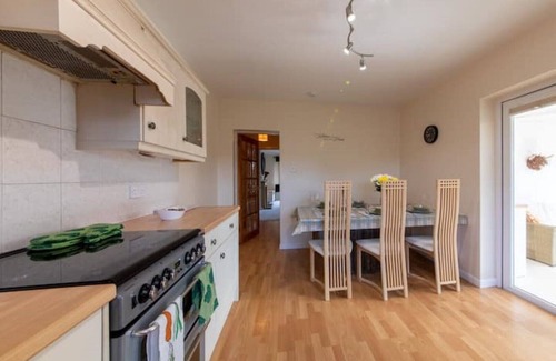 Ellemford Cabin | Beautiful family lodge close to Edin city centre, the Zoo & the airport