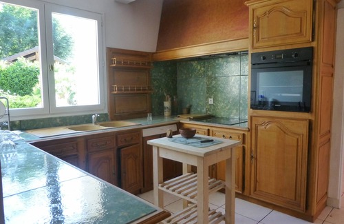 Montcusel House | Beautiful family residence on the lake route