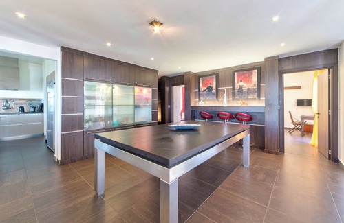 Grimaud Villa | Beautiful family villa with sea view in private seaside estate