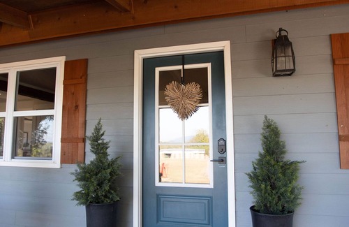 Smithville Cabin | Beautiful Farmhouse North of Broken Bow! 74 private acres-Stocked Pond!