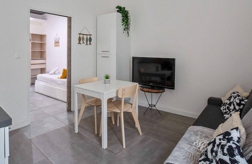 Le Rouet Apartment | Beautiful flat in the 8th district of Marseille - Welkeys