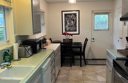 Santa Barbara House | Beautiful Foothills Home with complete amenities and huge garden