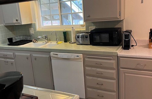 Santa Barbara House | Beautiful Foothills Home with complete amenities and huge garden