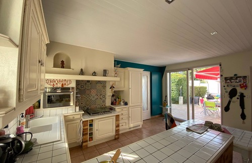 Bretignolles-sur-Mer House | Beautiful 6/8 person house 200m from the sea+ large shared swimming pools