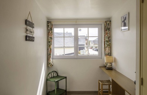 Saint-Pierre-en-Port House | Beautiful private villa for 4 people with TV and parking