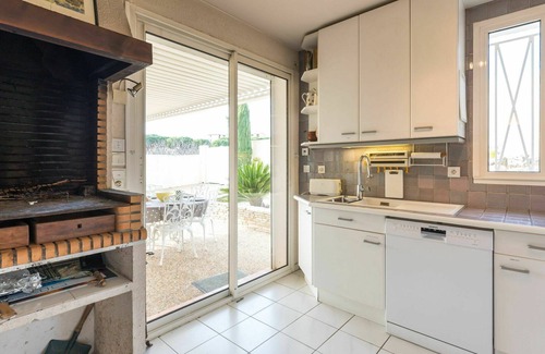 Saint-Pierre-la-Mer House | Beautiful private villa for 6 people with WIFI, private pool, A/C, TV and terrace