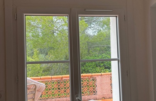 Lorgues House | Beautiful French Hamlet House with swimming pool. Secure Driveway parking