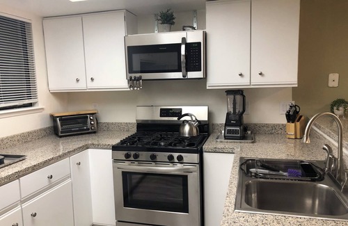 Golden Hills Apartment | Beautiful Fully Furnished Tehachapi Retreat