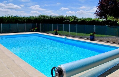 Noyant-Villages Cottage | Beautiful gite in Heart of the Loire Valley UNESCO region of Outstanding Beauty