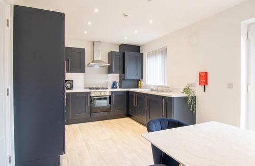 Shawlands House | Beautiful Glasgow South Home - Pass the Keys