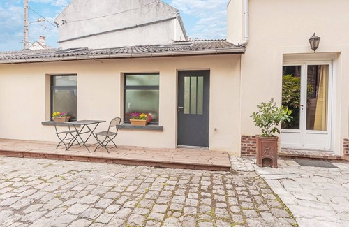 Montmagny Apartment | Beautiful guest house 12 minutes from Paris, near Stade de France