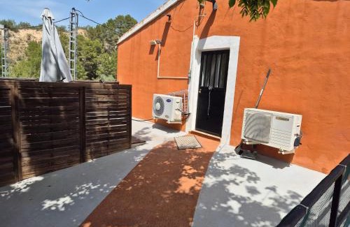 Cocentaina Apartment | beautiful guest room with swimming pool