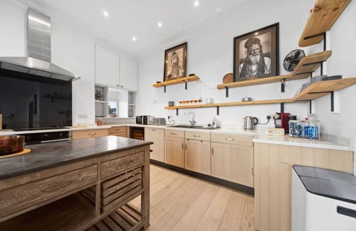Harrogate House | Beautiful Harrogate Triplex Apartment
