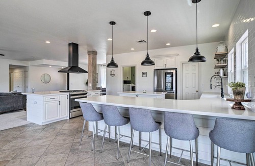 Hemet House | Beautiful Hemet Home: Large Patio & Mtn Views!