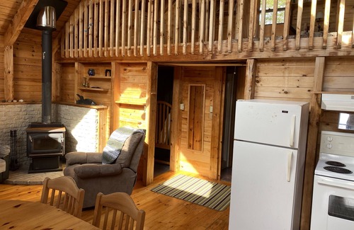 Yarmouth County Cottage | Beautiful Hilltop Waterfront cottage, private getaway, quiet lake front cottage