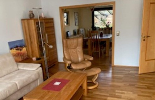 Wachtberg Apartment | Beautiful holiday apartment near the nature reserve and the city limits of Bonn