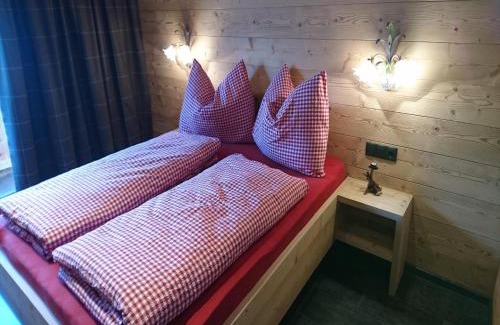 Fuegen House | Beautiful holiday home in a stunning location with sauna