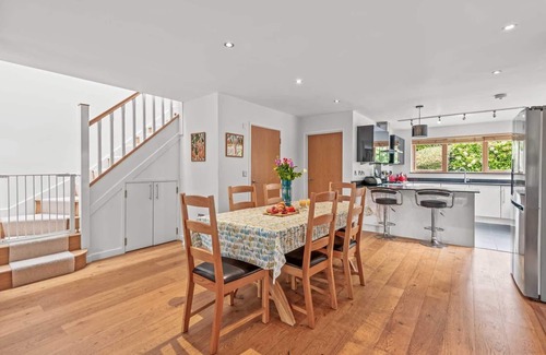 Talland House | Beautiful holiday home, just a walk away from Talland beach.