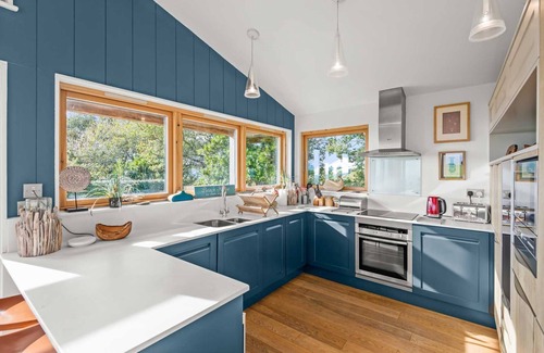 Talland House | Beautiful holiday home, just a walk away from Talland beach.