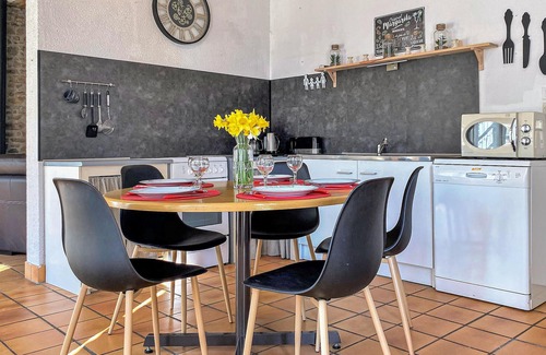 Saint-Pierre-Langers House | Beautiful home in St. Pierre Langers