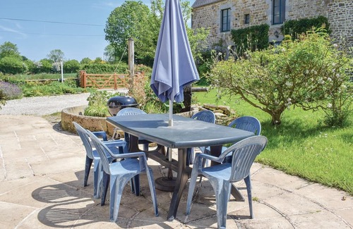 Saint-Pierre-Langers House | Beautiful home in St. Pierre Langers