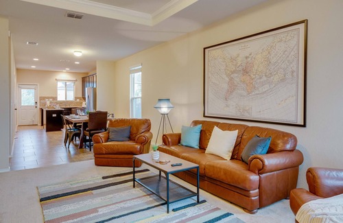 Converse House | Beautiful Home Close to Randolph Air Force Base