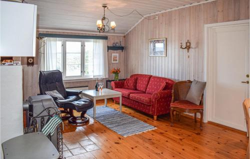 Royken House | Beautiful Home In Åros With Kitchen