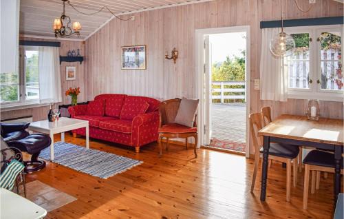 Royken House | Beautiful Home In Åros With Kitchen